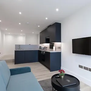 Stayinn Stratford Apartment